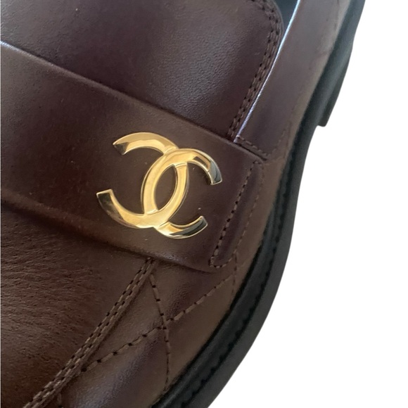 CHANEL Brown Quilted Leather Platform Loafers – Size 39 (US 9) - Picture 4 of 10